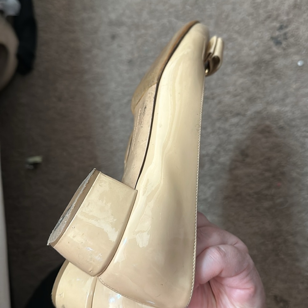 Ferragamo small heels size 7 - Picture 4 of 4